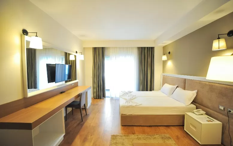 Sandy Beach Resort - JUNIOR SUITE 4.jpg